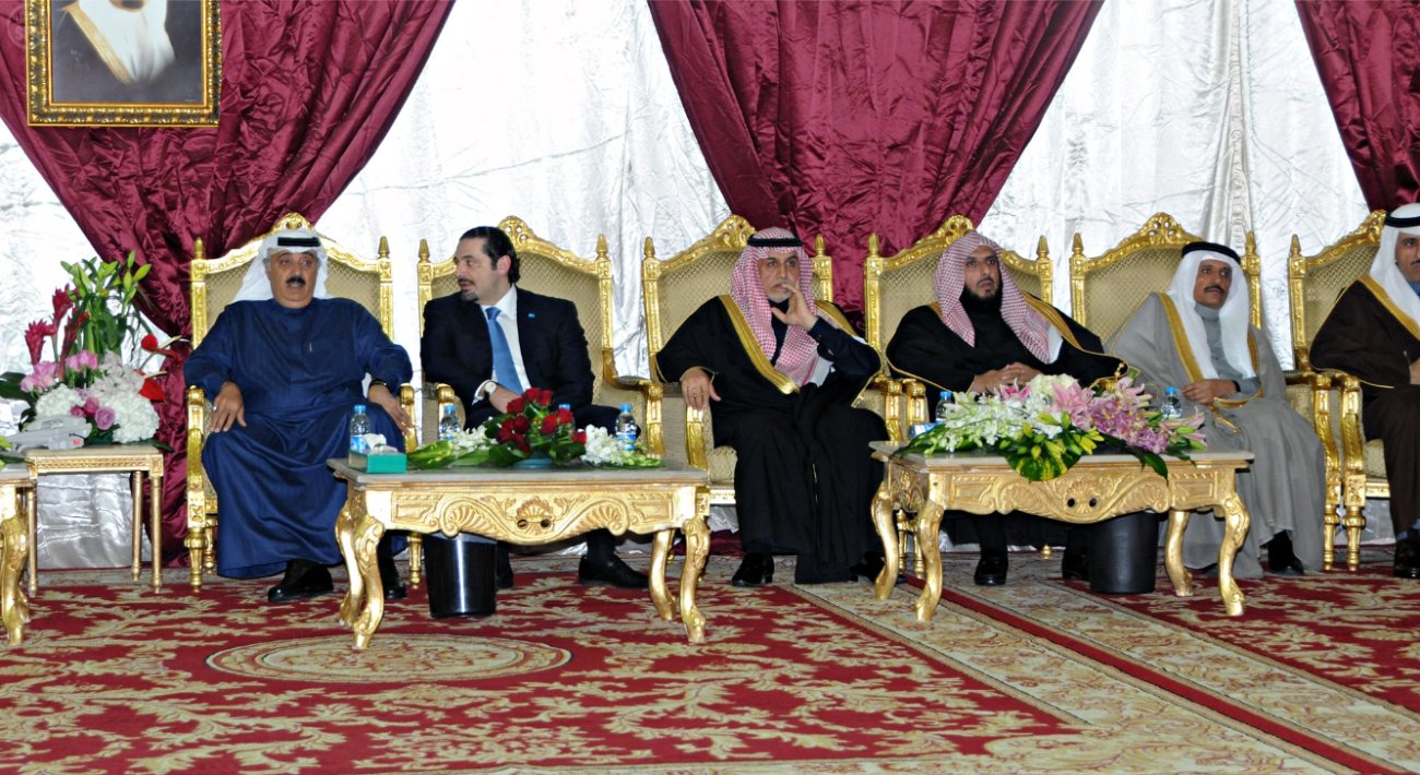 ولي العهد يطمئن على صحة خادم الحرمين الشريفين