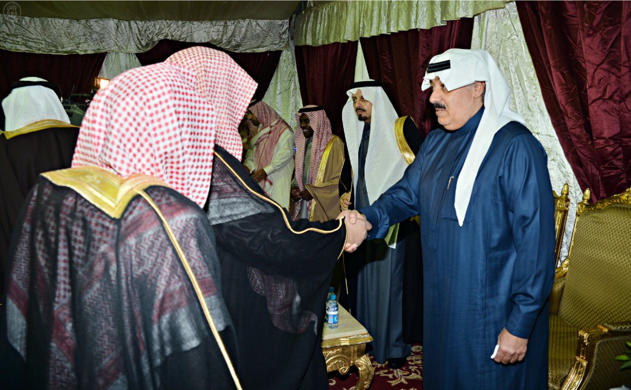 ولي العهد يطمئن على صحة خادم الحرمين الشريفين