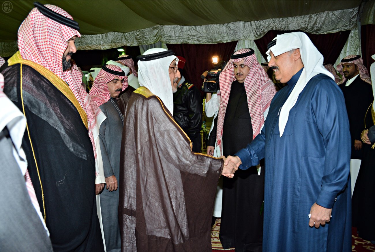 ولي العهد يطمئن على صحة خادم الحرمين الشريفين