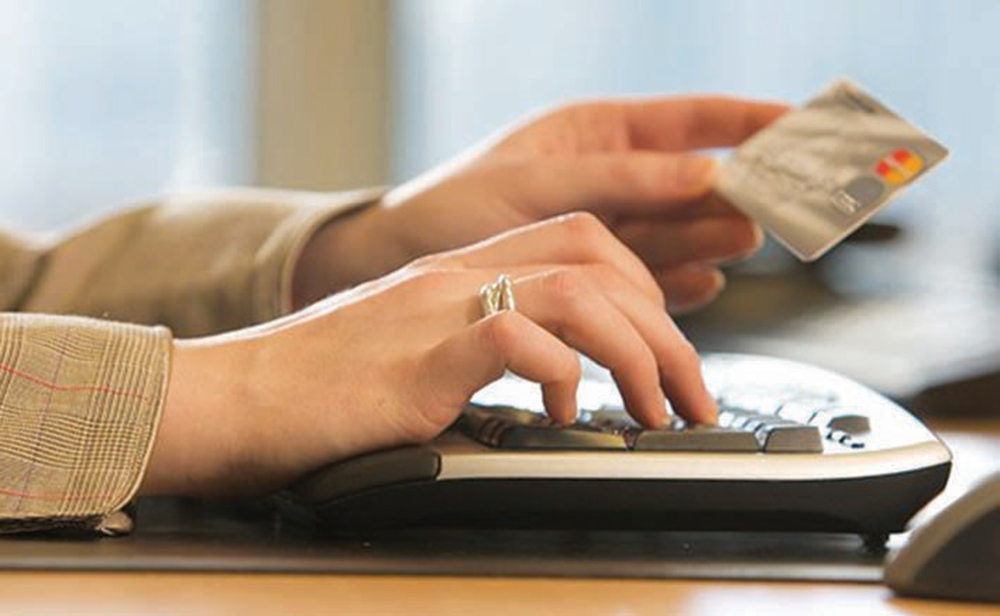 تغيرات إيجابية كبيرة ستشهدها التجارة 
الإلكترونية في 2015