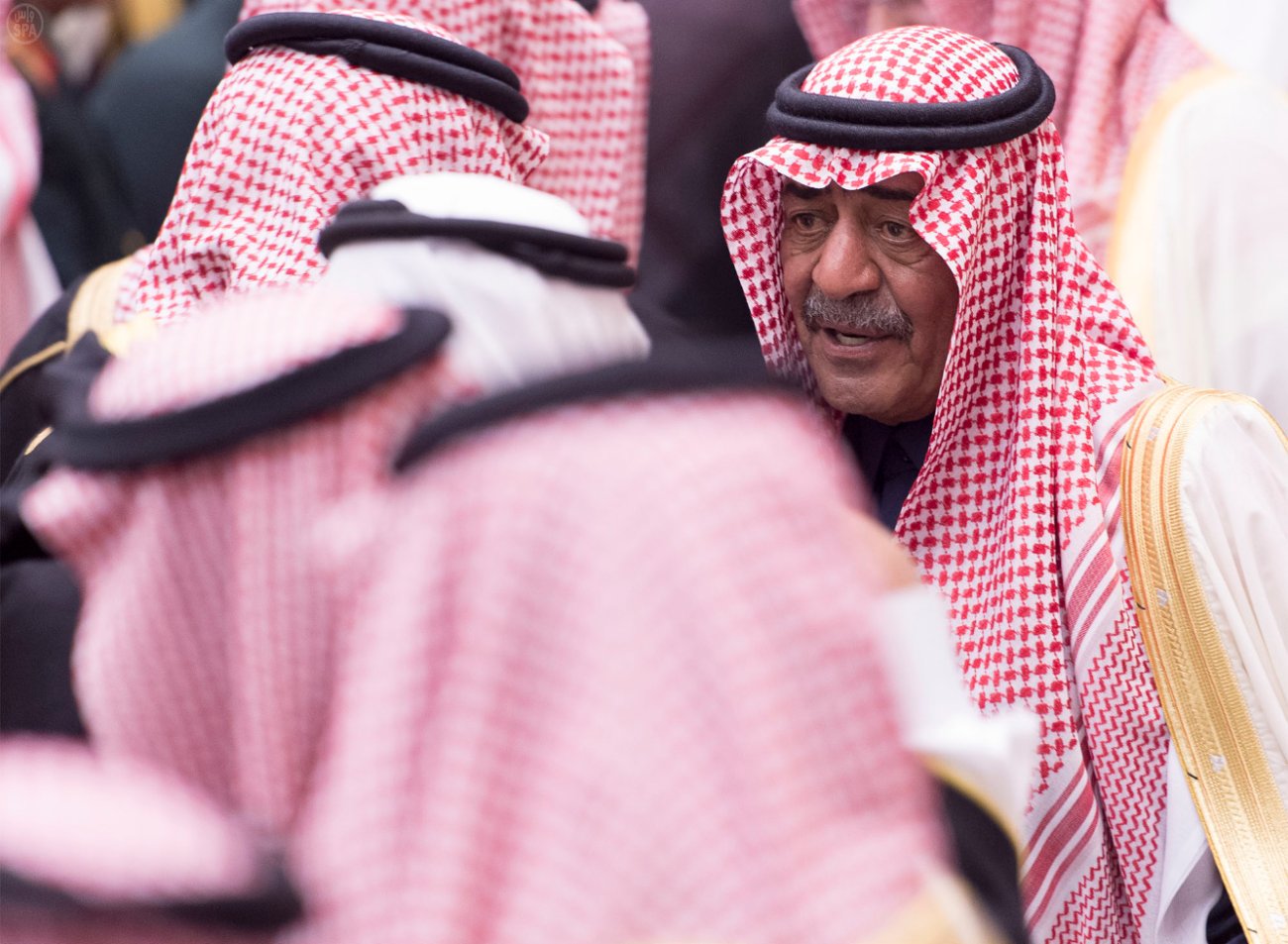 خادم الحرمين الشريفين وولي العهد وولي ولي العهد يتلقون البيعة