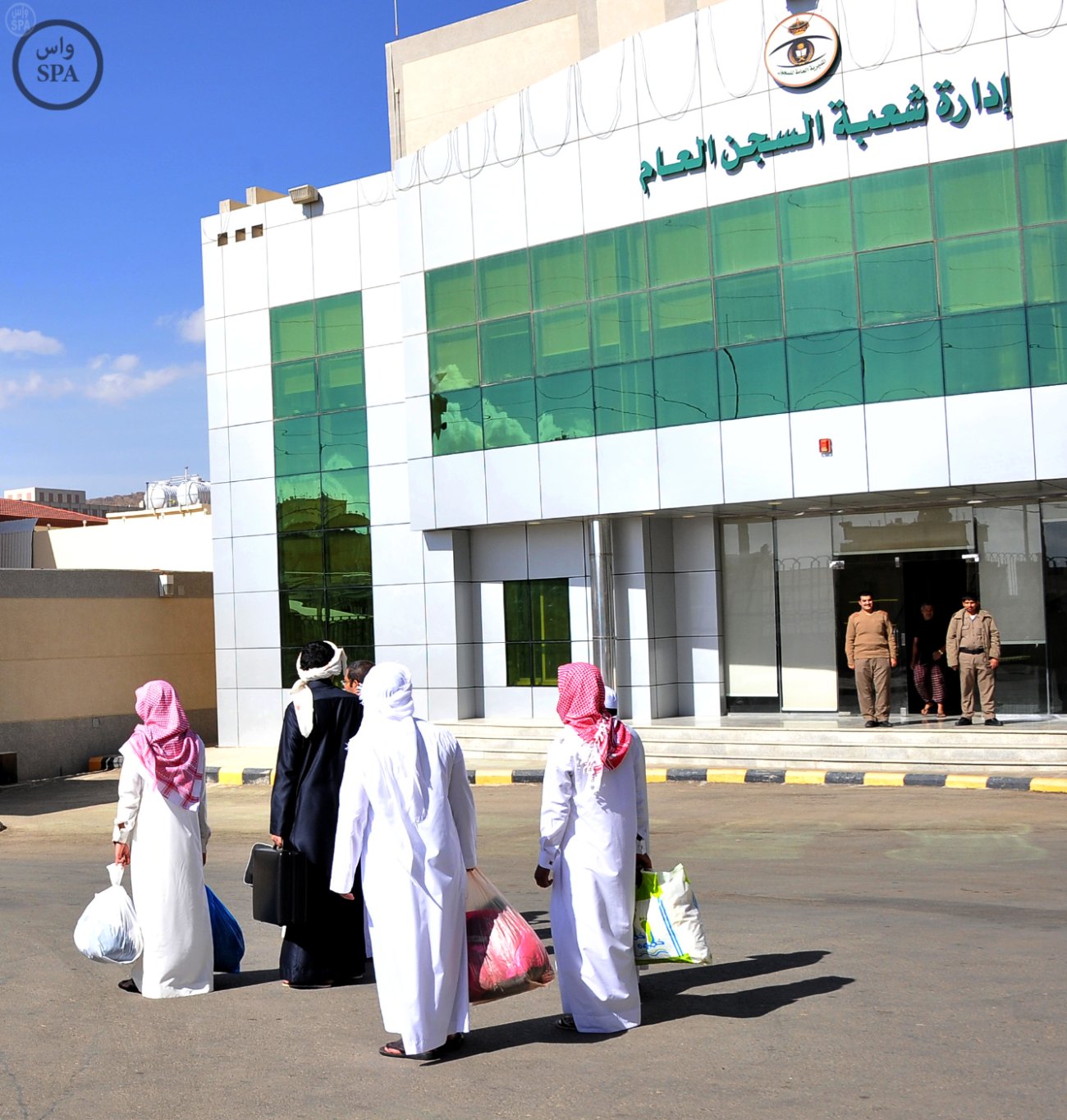 أول الغيث.. إطلاق سراح 108 من سجناء الحق العام في المدينة والباحة والقصيم