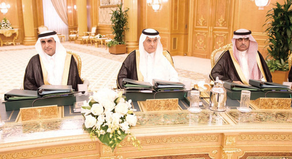 الملك سلمان: توجهاتنا وسياساتنا الخارجية نهج متواصل ومستمر