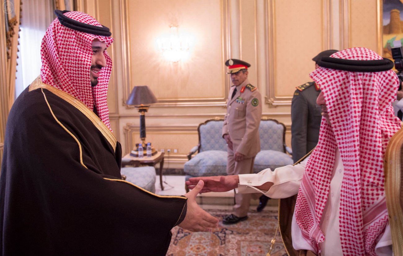 الأمير محمد بن سلمان يباشر مهام عمله وزيراً للدفاع