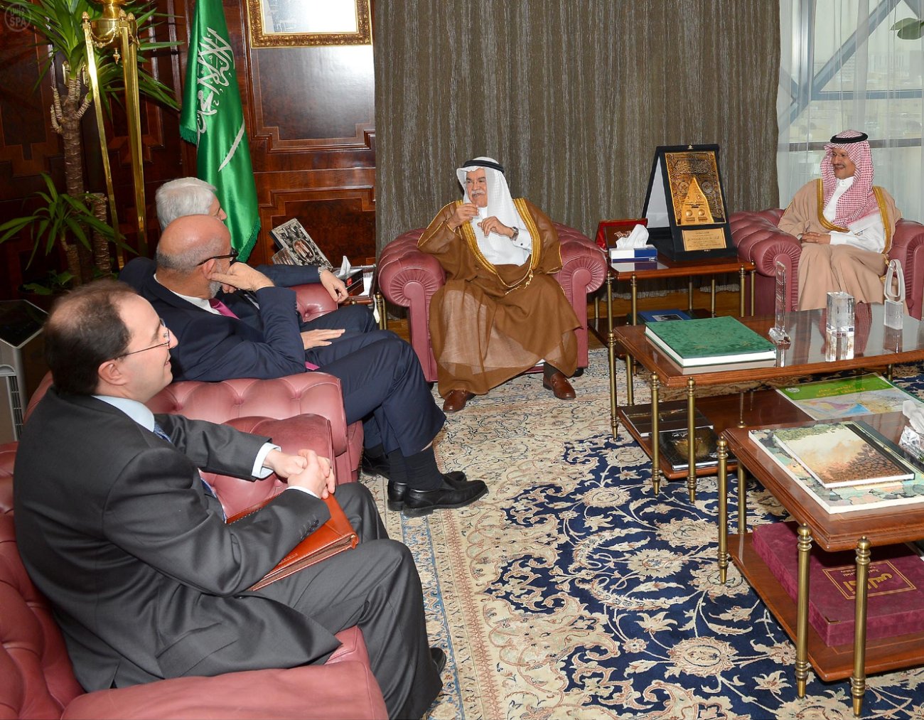 وزير البترول يناقش مع مسؤول روسي التعاون بين الدول المنتجة من خارج "أوبك" وداخلها