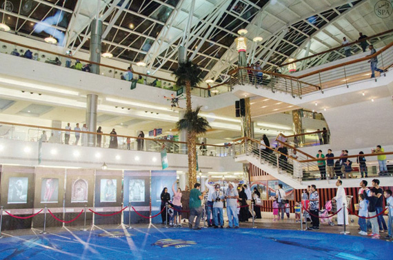 «ألوان» يواصل فعالياته وسط
إقبال لافت من الزائرين