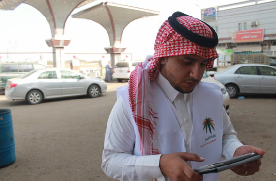 "العمل" تتحقق من نظامية العمالة والسلامة المهنية في محطات الوقود