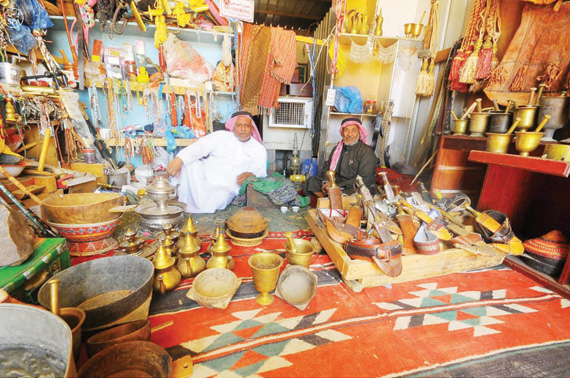 أسواق نجران الشعبية عراقة الماضي بأيدي الحاضر وروح المستقبل