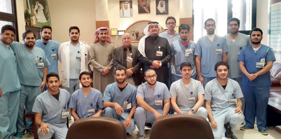 طلاب «طب الأسنان» يستهدفون المدارس الابتدائية