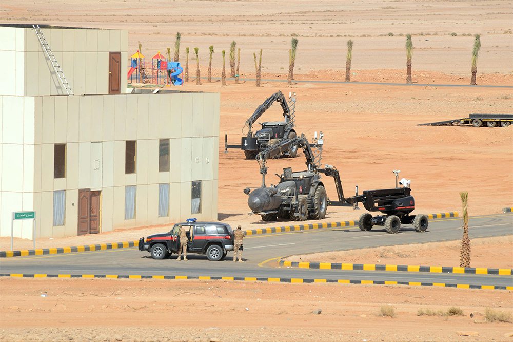 ولي ولي العهد يرعى حفل ختام تمرين "وطن 85"