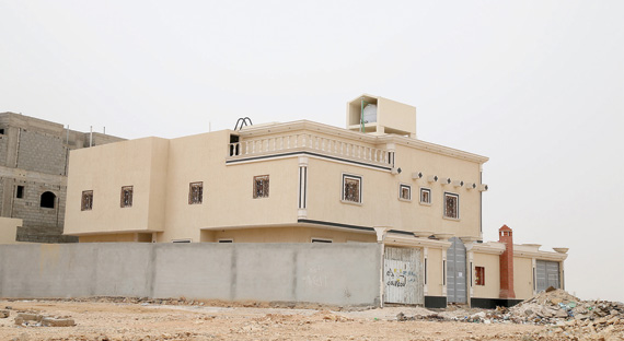 مواطنون لـ «نزاهة»: لم تصلنا المياه والكهرباء رغم تسلمنا
المنح منذ 35 عاما