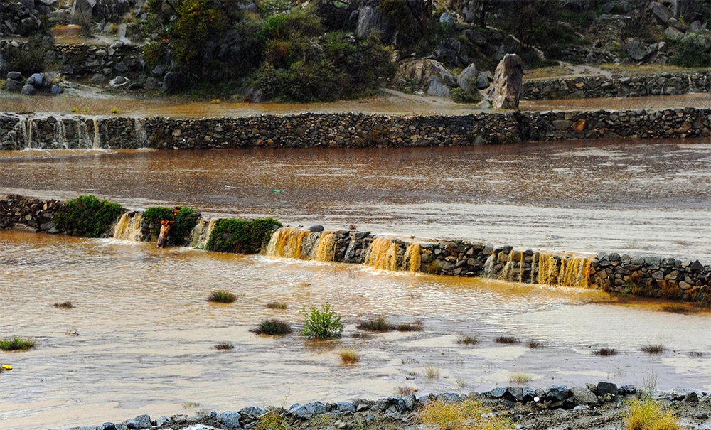 أمطار غزيرة على منطقة جنوب المملكة