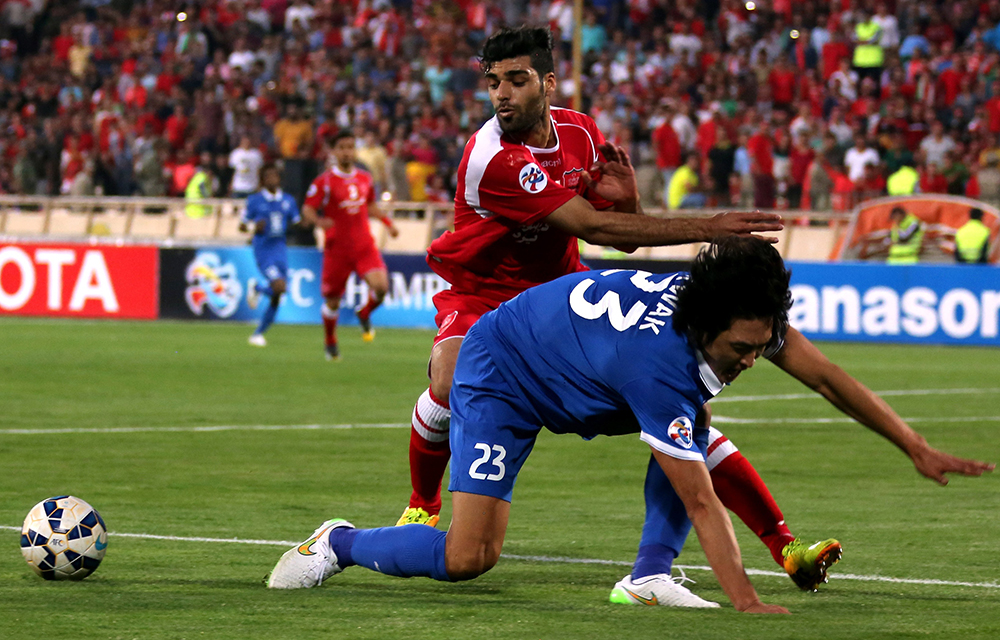 الهلال يخسر موقعة بيروزي بهدف قاتل من ديقاو