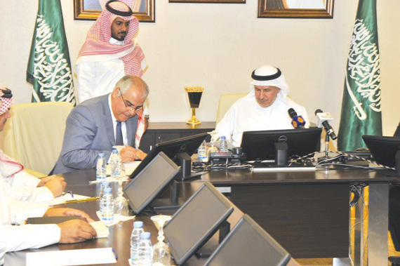 مركز الملك سلمان للإغاثة يوقع مذكرة تفاهم مع «اليونيسيف» لإغاثة اللاجئين اليمنيين في جيبوتي