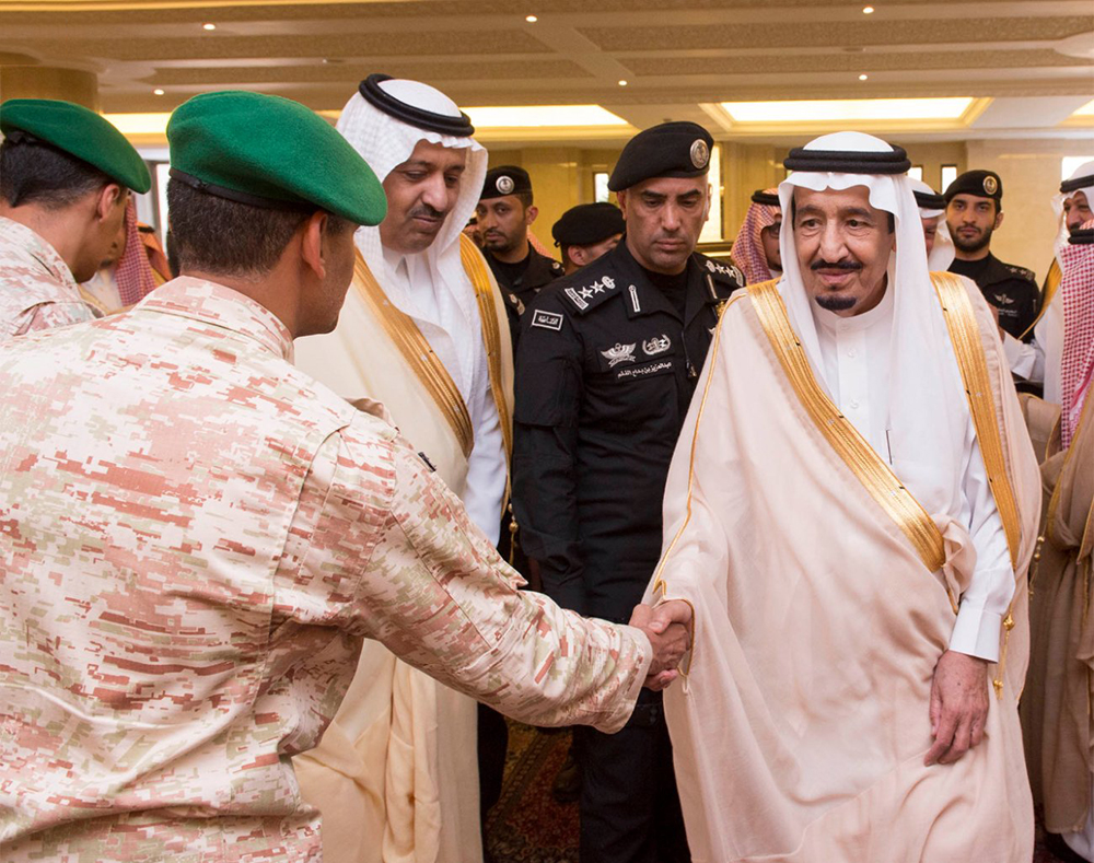 خادم الحرمين الشريفين يصل إلى مكة المكرمة قادماً من جدة