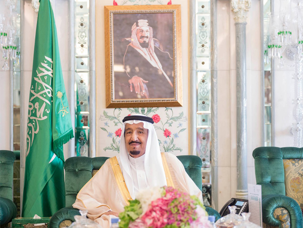 خادم الحرمين الشريفين يصل إلى مكة المكرمة قادماً من جدة