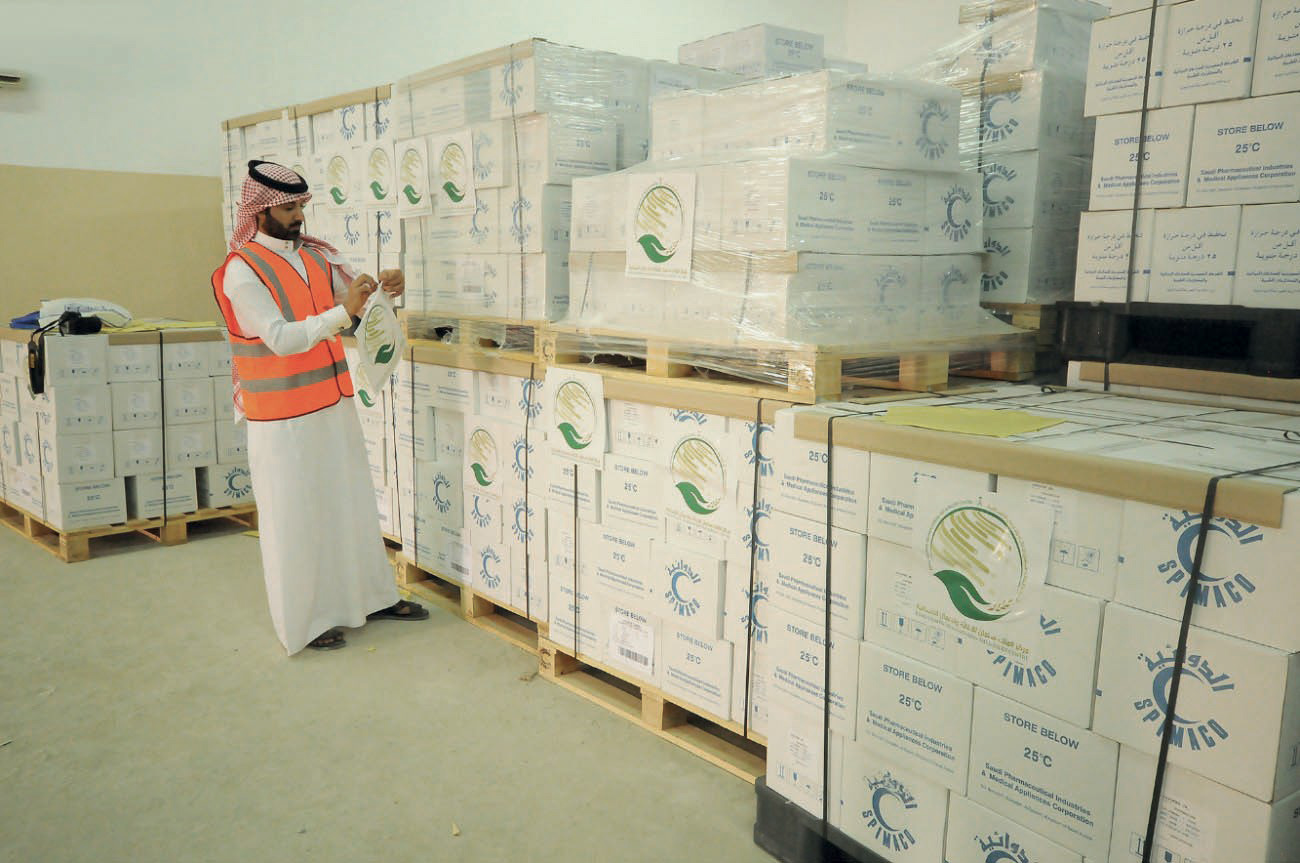 السعودية ترسل 350 طنا مساعدات ضمن «حملة الأمل» إلى اليمن