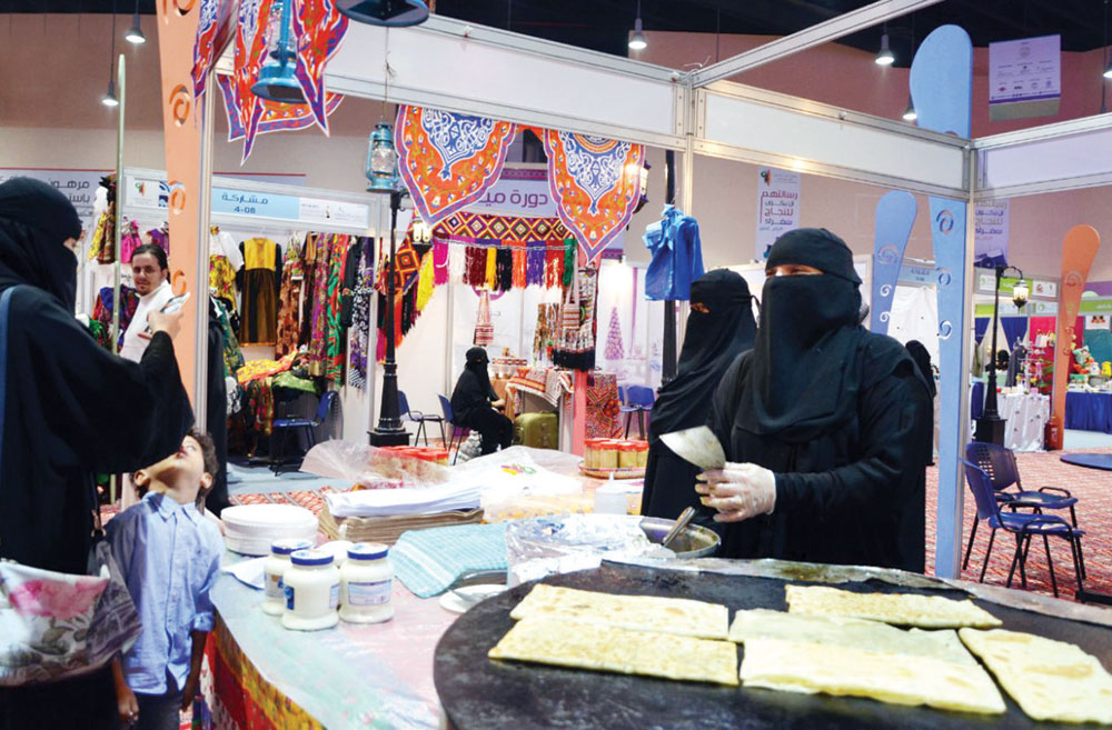 40 طاهية يستعرضن مهاراتهن
في «رام عسير 2015»