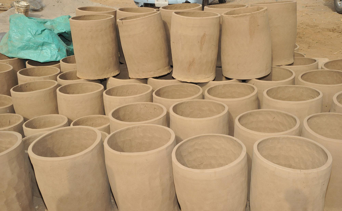 جازان : الأواني الفخارية .. تجارة عريقة تزدهر قبيل رمضان