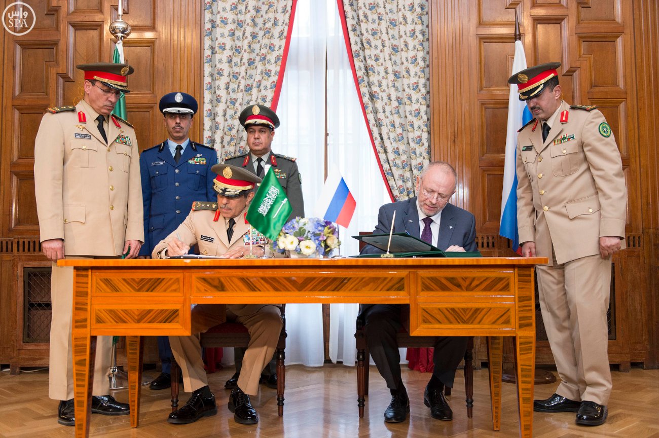 السعودية وروسيا توقعان 6 اتفاقيات تعاون في المجالات العسكرية والنفطية والإسكان