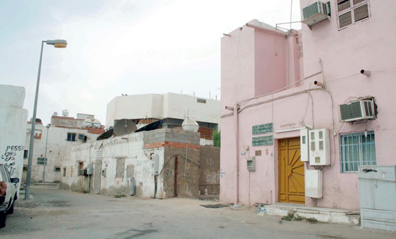 نزع ملكيات الأحياء القديمة في 3 مدن وتطويرها بأموال «العقاري»