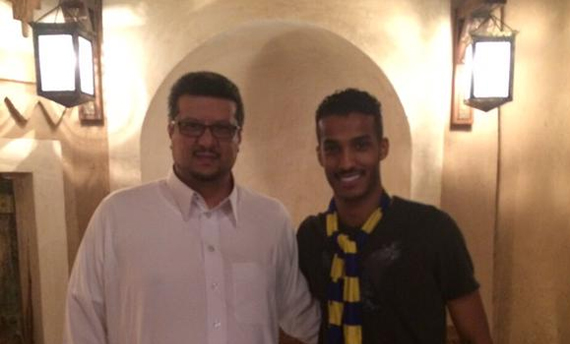 النصر يتعاقد مع هزازي رسميا