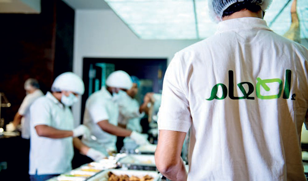 «إطعام» ترفع أعداد متطوعيها في الرياض لحفظ 50 ألف وجبة خلال رمضان