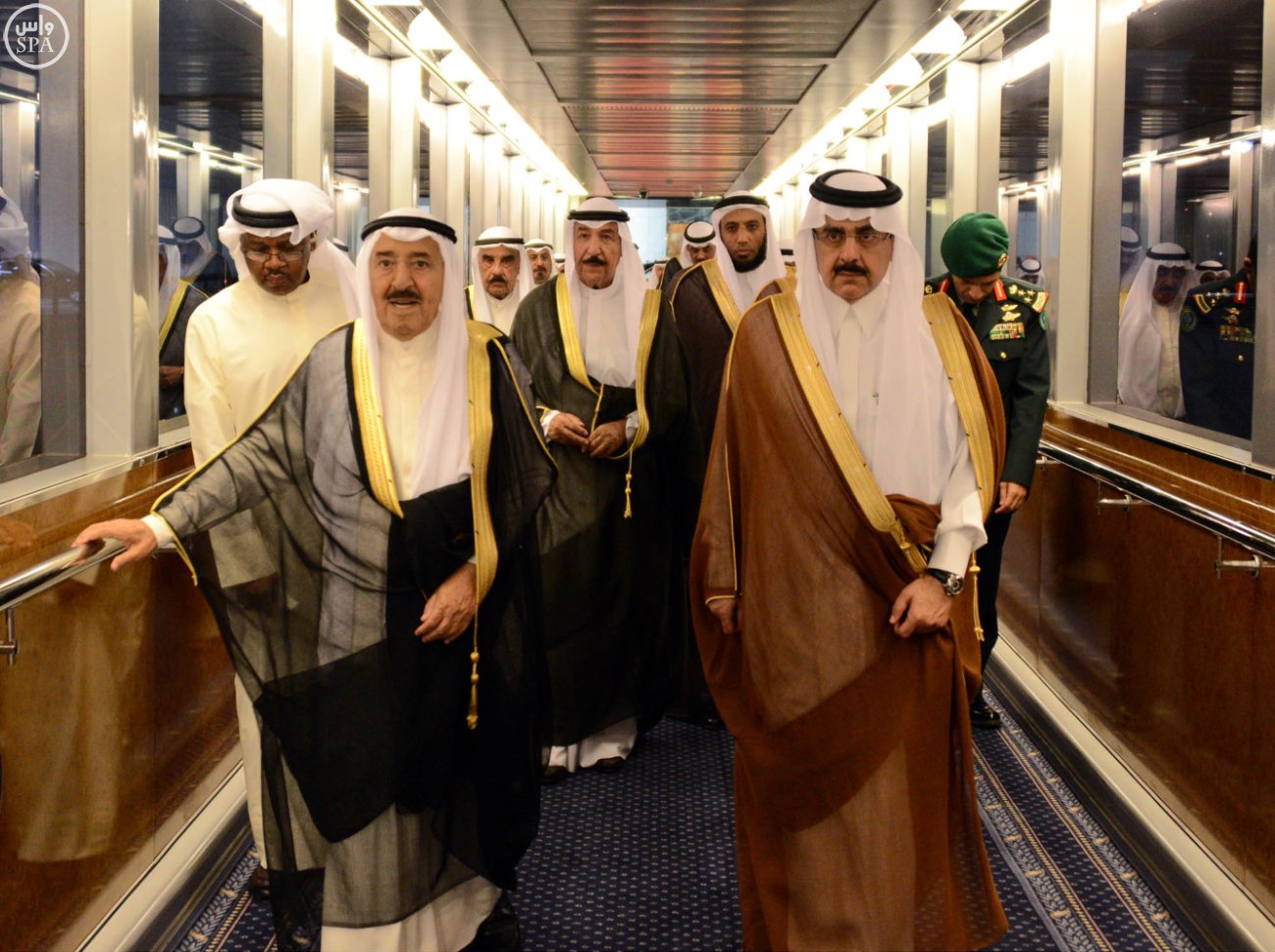 أمير الكويت يغادر جدة