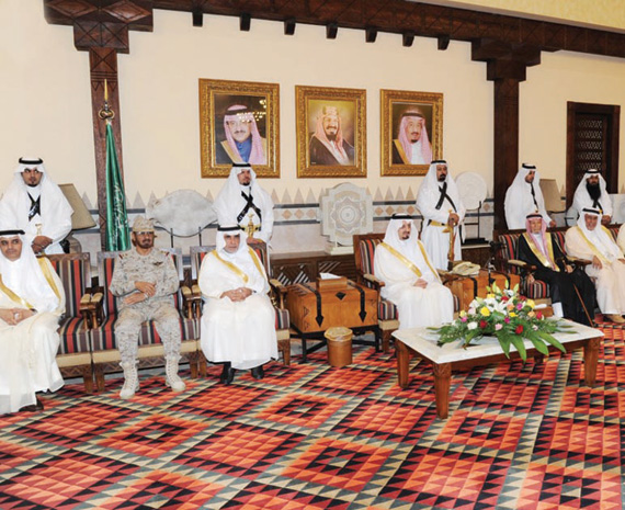 أمراء المناطق يستقبلون المهنئين بعيد الفطر المبارك .. ويرفعون التبريكات لخادم الحرمين