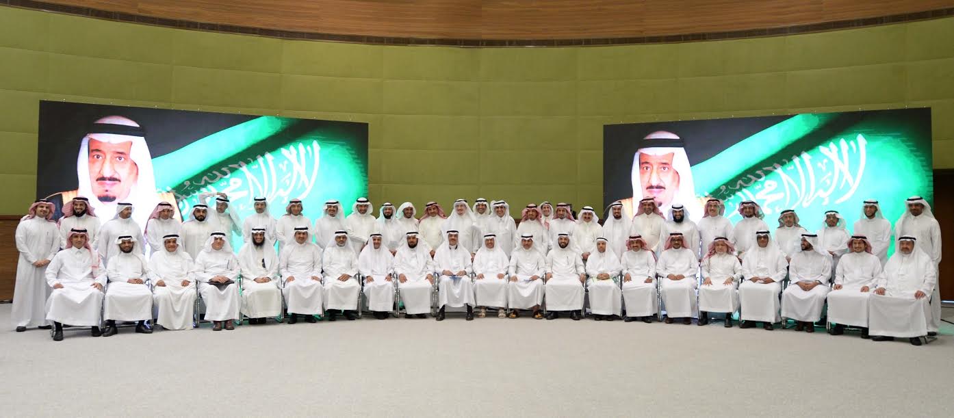 برنامج تعليم وعمل يساند خريجي الجامعات السعودية للدخول إلى سوق العمل