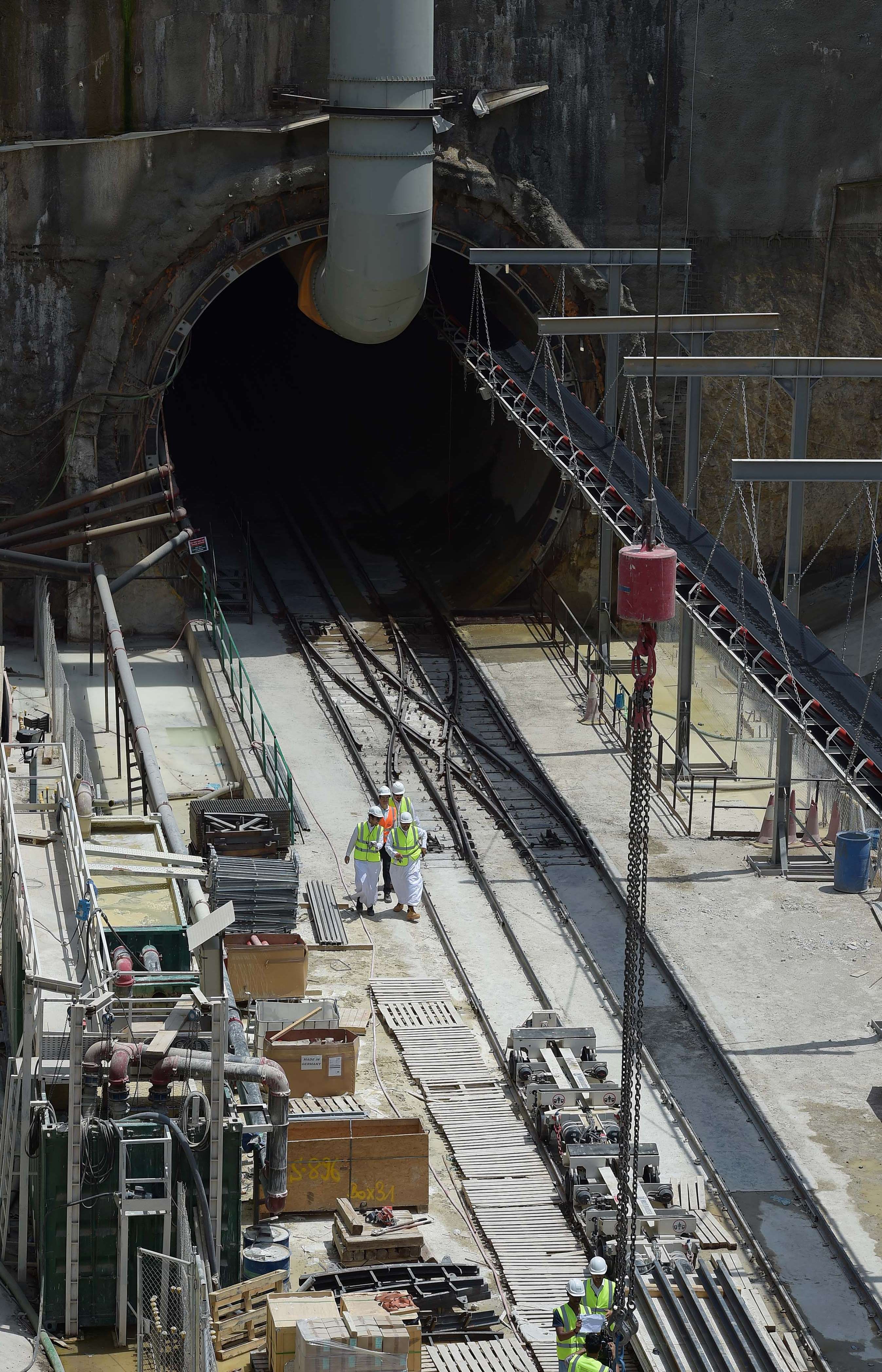 قصة مصورة: 21% نسبة إنجاز مشروع مترو الرياض