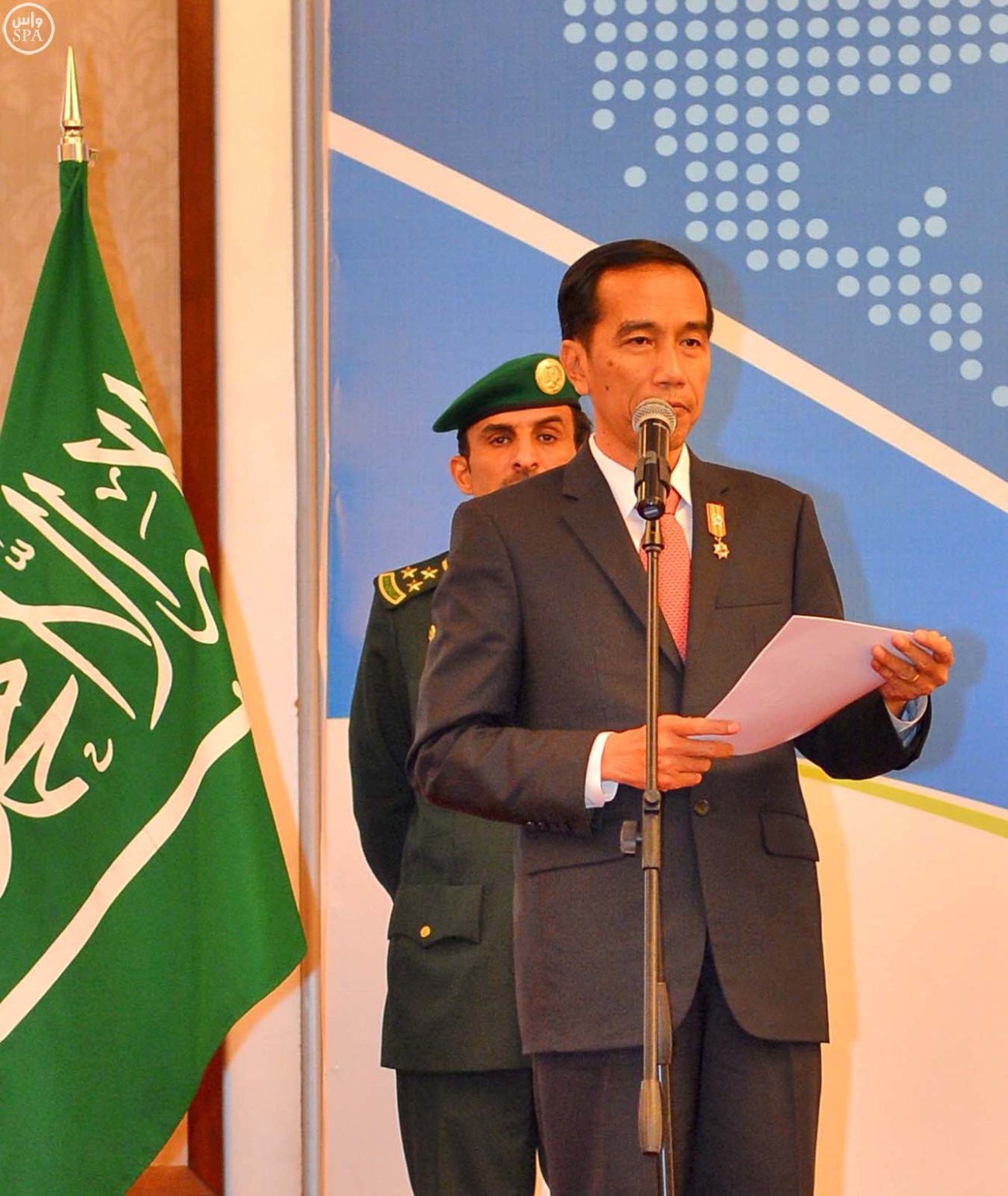 الرئيس الأندونيسي يغادر جدة بعد زيارة للمملكة