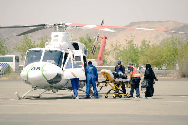 الدفاع المدني: ارتفاع عدد الإصابات في منى إلى 863 إصابة والوفيات إلى 717