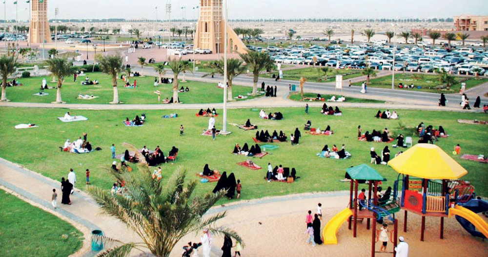 الشواطئ والمتنزهات .. وجهات لجذب الزوار
إلى المنطقة الشرقية