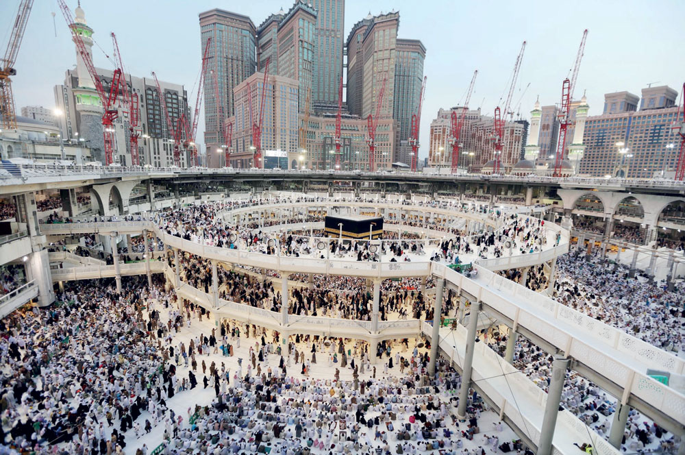 «الأمن» نجح في الحد من خسائر التدافع والمحافظة على سير الحج