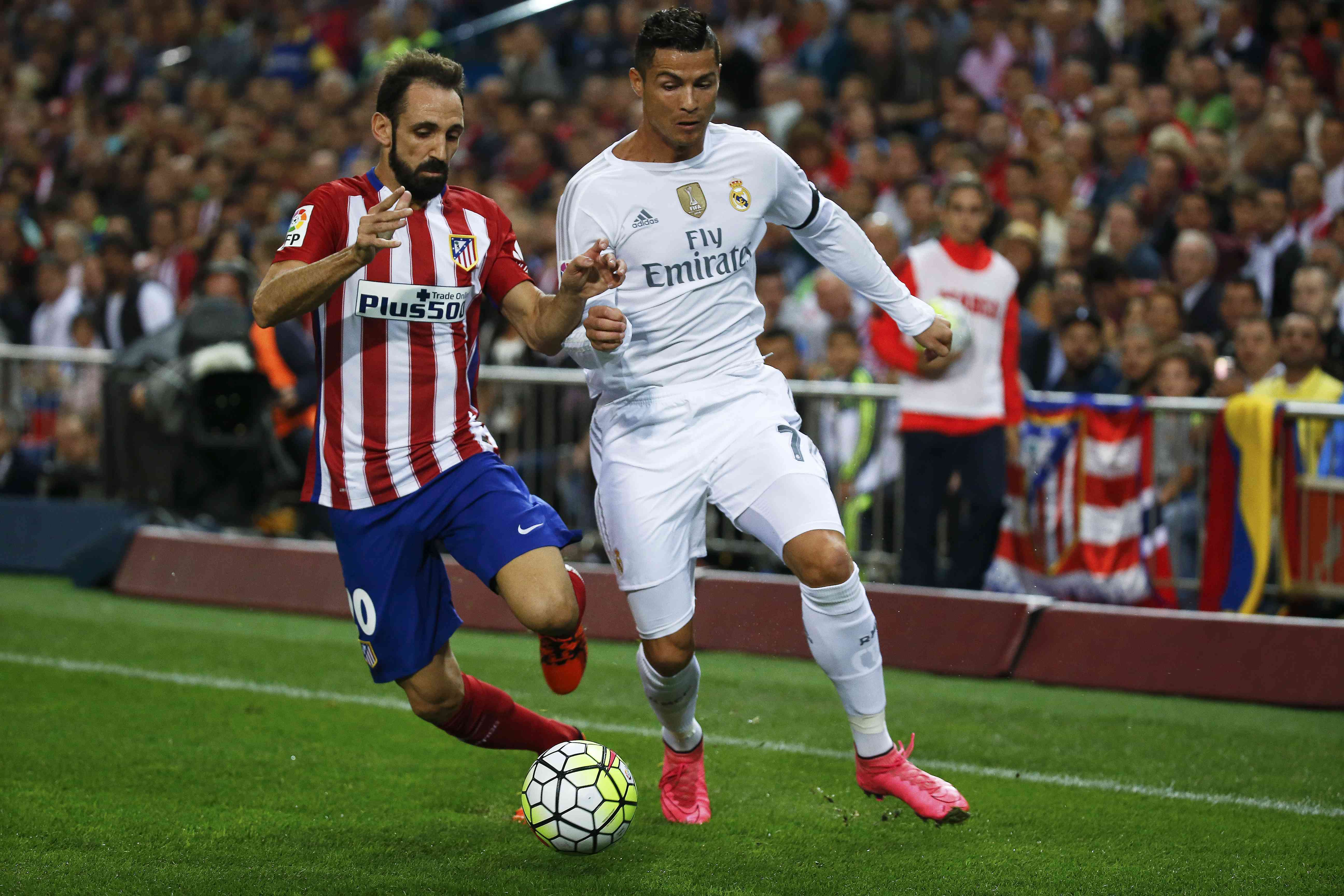 قصة مصورة: أتلتيكو يفلت بنقطة من ديربي مدريد ويحرم الريال من الصدارة