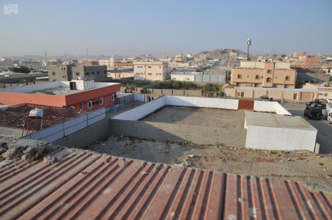 الداخلية : إيقاف ١٦ بينهم سعوديون وباكستانيون .. وبيان أحداث استراحة الحرازات في جدة