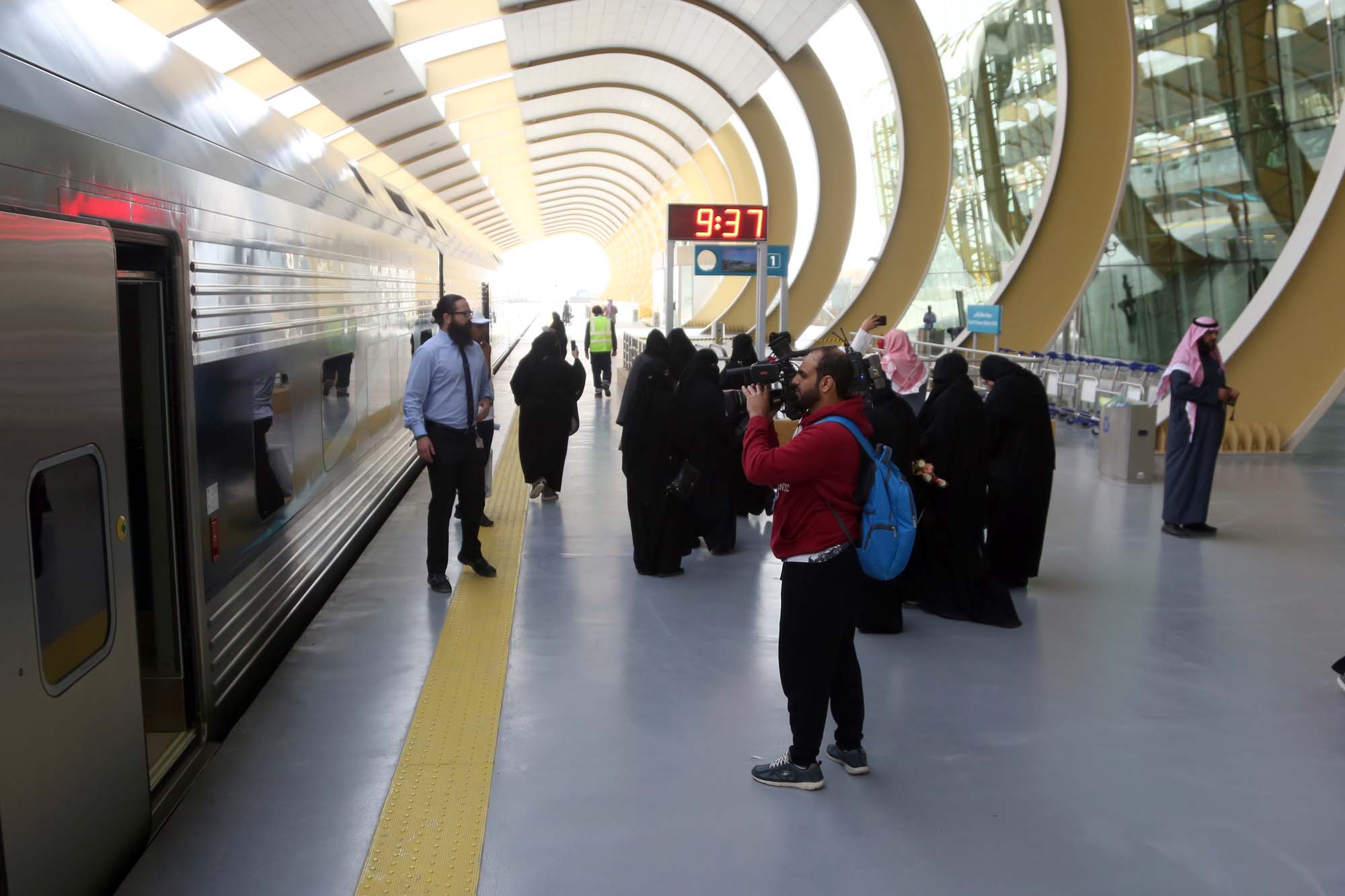 خطة تشغيلية لاستكمال 3 محطات جديدة لقطار الشمال