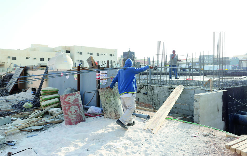 "الصندوق العقاري": ضعف الموارد وراء تحويل المواطنين إلى المصارف