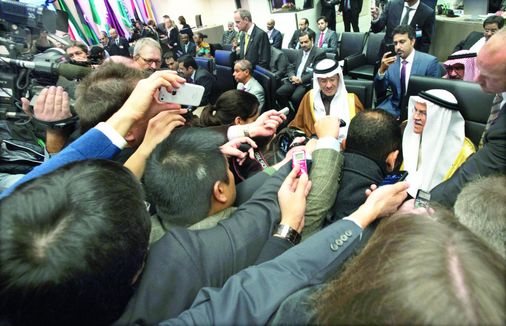 أستاذ النعيمي في الماجستير: ليس مجرد طالب مجتهد بل شخصية ساحرة أيضا