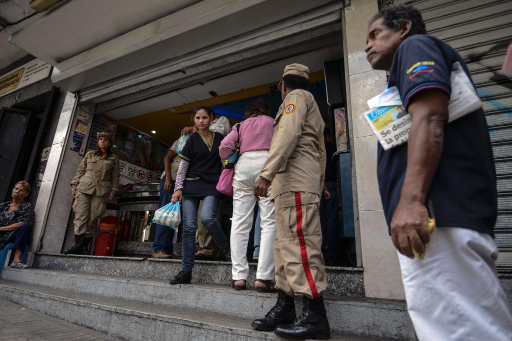 "حرب الخبز" تستعر في فنزويلا