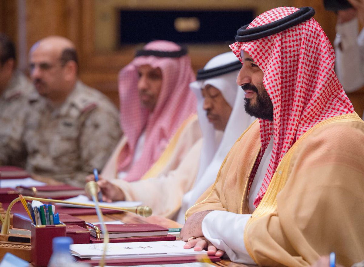 ولي ولي العهد يقلد نائب رئيس اللجنة العسكرية المركزية الصينية وشاح الملك عبدالعزيز من الدرجة الثانية