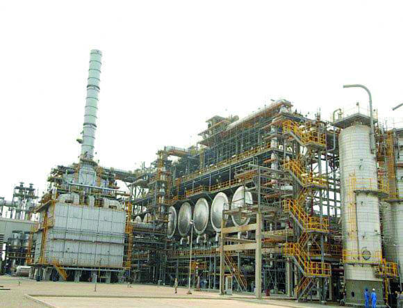 إلزام شركات البتروكيماويات بتصنيع جزء من خاماتها في السوق المحلية