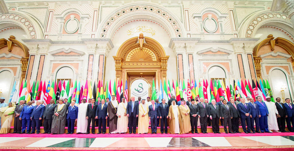 الملك يعلن إطلاق «مركز مكافحة التطرف» .. ويؤكد: التنمية جرعة التحصين الناجح ضد الإرهاب