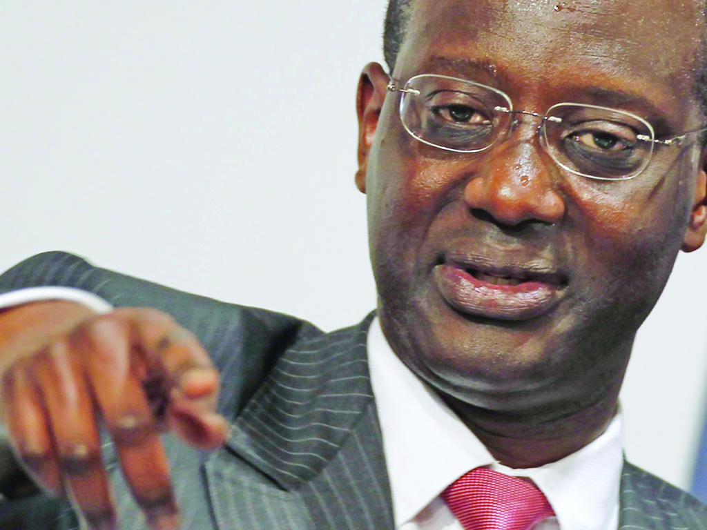 التفكيك محتمل .. «كريدي سويس» يعلق برادار النشطاء