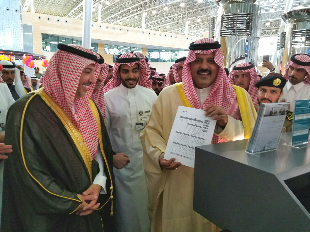 أمير حائل يفتتح محطة قطار"سار" في حائل