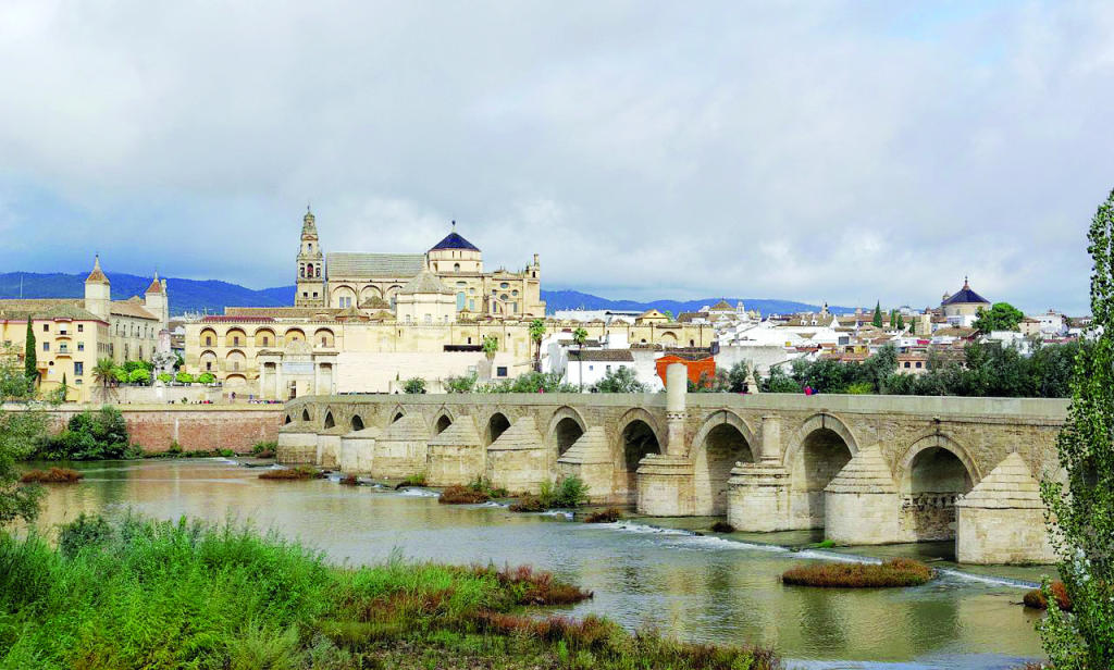 قنطرة قرطبة التي فاقت بها الأمصار