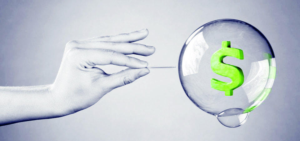 بعد 4 عقود .. شبح «دوت كوم » ينذر بعودة «الإثنين الأسود»