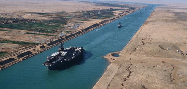 عبور 44 سفينة قناة السويس بحمولات 2.4 مليون طن | صحيفة الاقتصادية