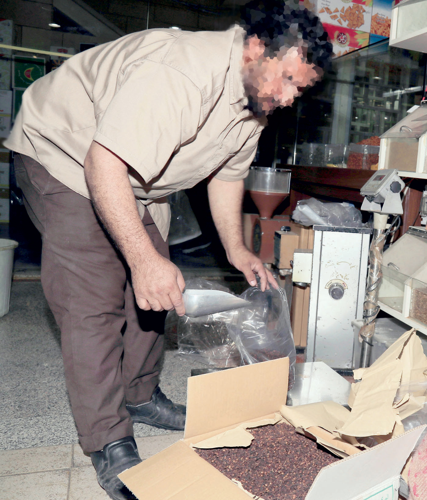 «لا يصلح العطار ما أفسد الدهر» .. «تجارة الوهم» تزدهر دون رقابة